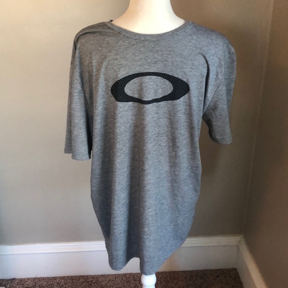 Oakley Other - Oakley Grey Tee